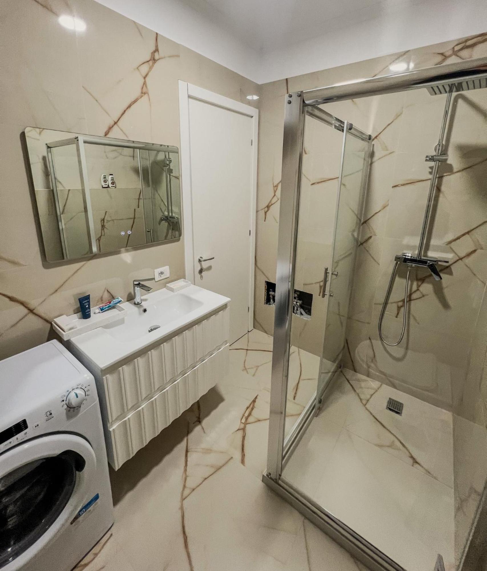 Apartament Le Bon *
